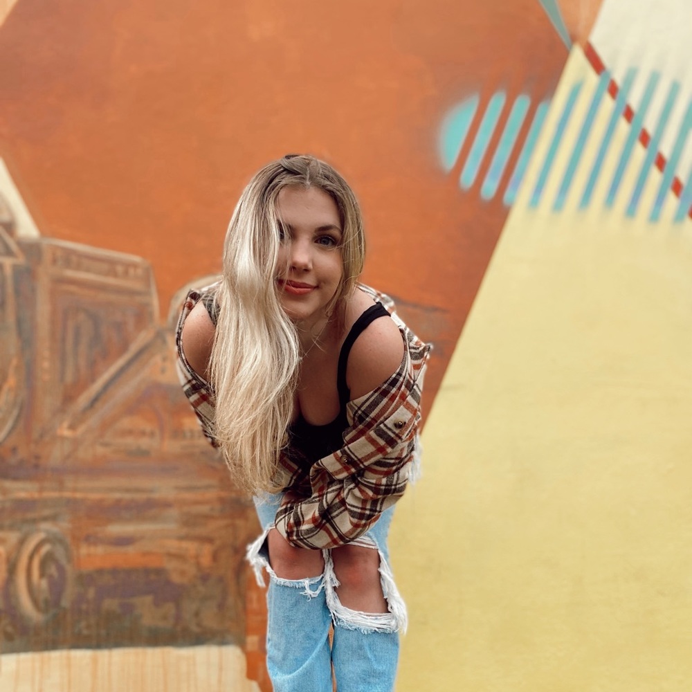 Meet your Posher, Carly